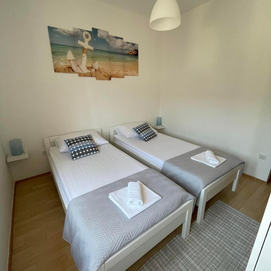 Apartman Emilija Vinišće Dış mekan fotoğraf